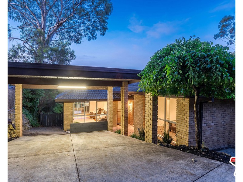 19 Sunrise Hill Road, Montrose VIC 3765