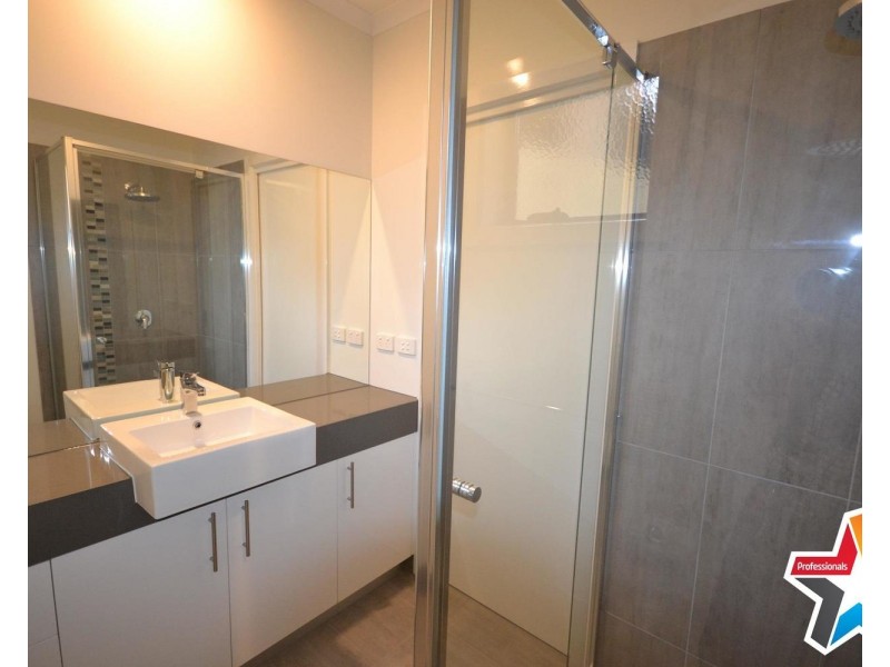 2A Wentworth Court, Mooroolbark VIC 3138