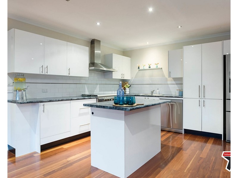 8 Nimblefoot Way, Lilydale VIC 3140