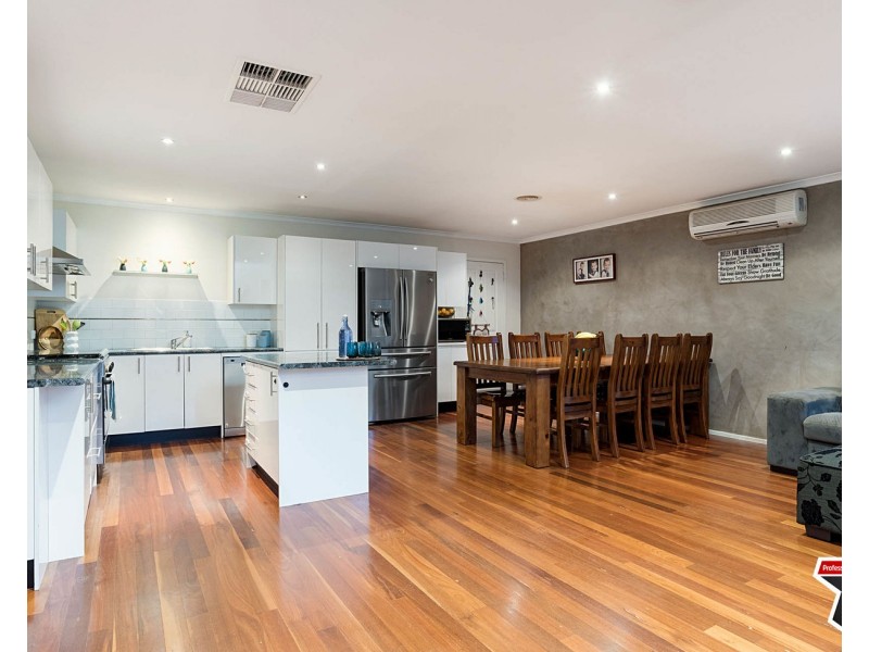 8 Nimblefoot Way, Lilydale VIC 3140