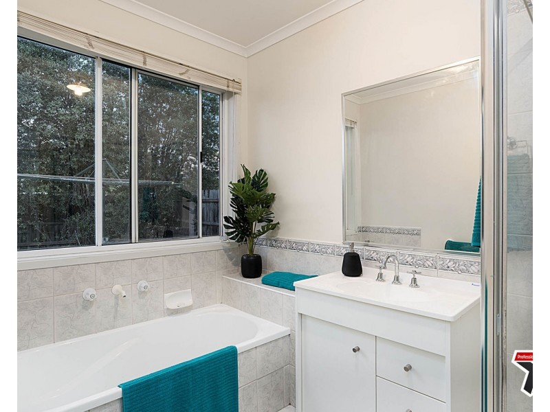 8 Nimblefoot Way, Lilydale VIC 3140