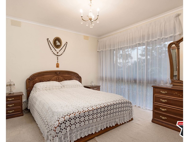 16 Bowen Road, Lilydale VIC 3140