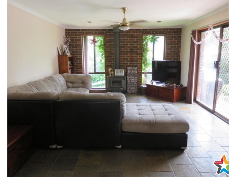 319 Wonga Road, Warranwood VIC 3134