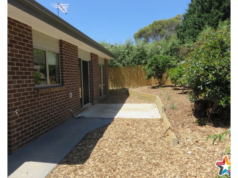 3/45 Newman Road, Croydon VIC 3136