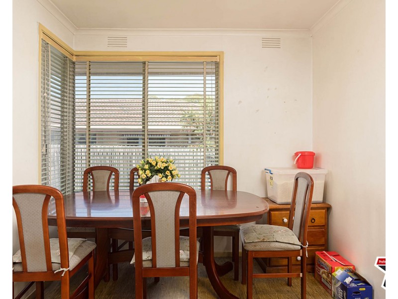 23 Corrong Crescent, Mooroolbark VIC 3138