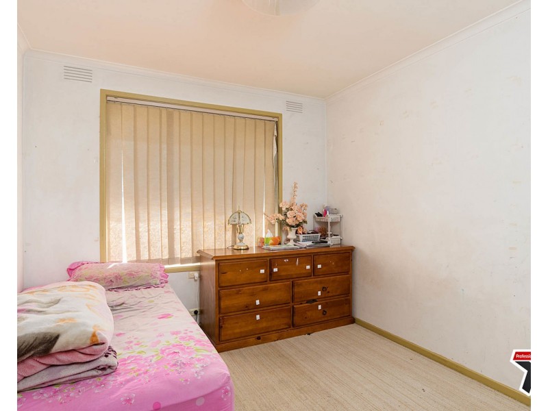 23 Corrong Crescent, Mooroolbark VIC 3138