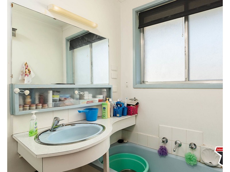 23 Corrong Crescent, Mooroolbark VIC 3138