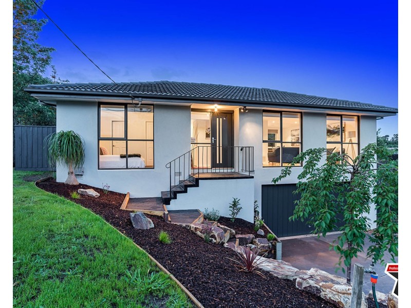 7 Maralee Drive, Mooroolbark VIC 3138