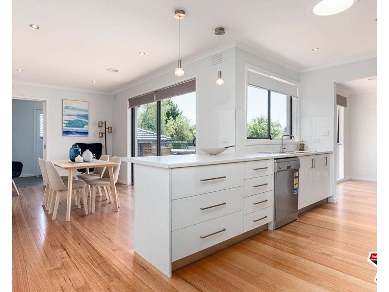 7 Maralee Drive, Mooroolbark VIC 3138