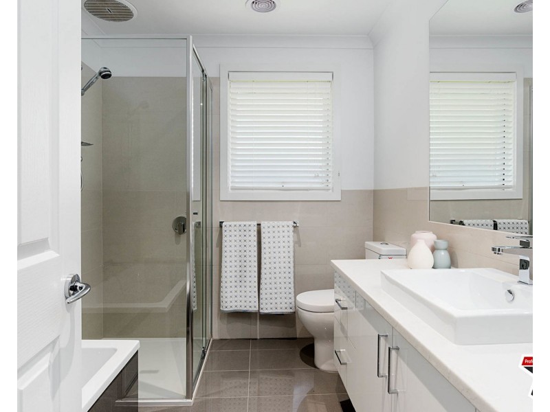 7 Maralee Drive, Mooroolbark VIC 3138