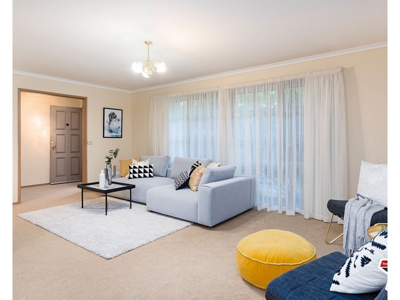 1 Tallarook Court, Croydon Hills VIC 3136