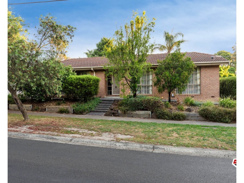 1 Tallarook Court, Croydon Hills VIC 3136