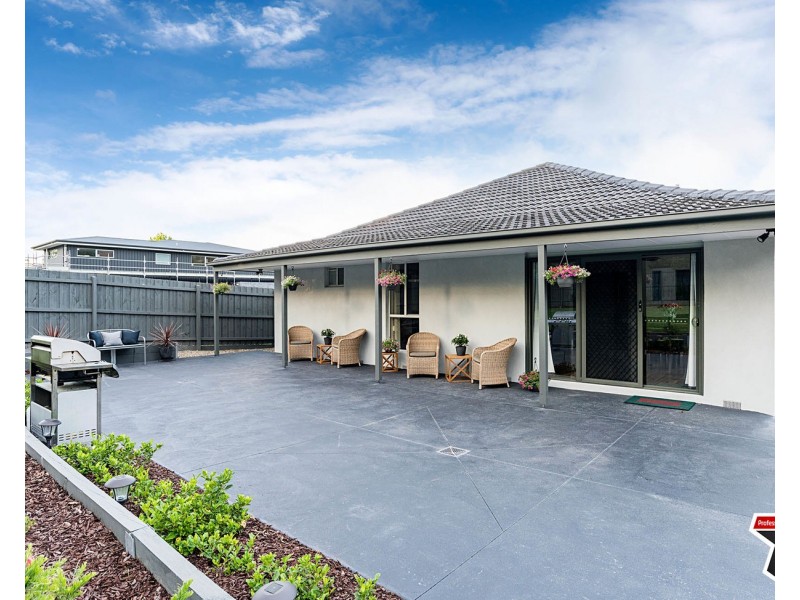 26 Yeaman Road, Montrose VIC 3765