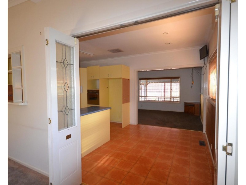 19 Shelley Avenue, Kilsyth VIC 3137