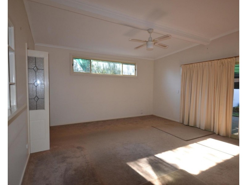 19 Shelley Avenue, Kilsyth VIC 3137