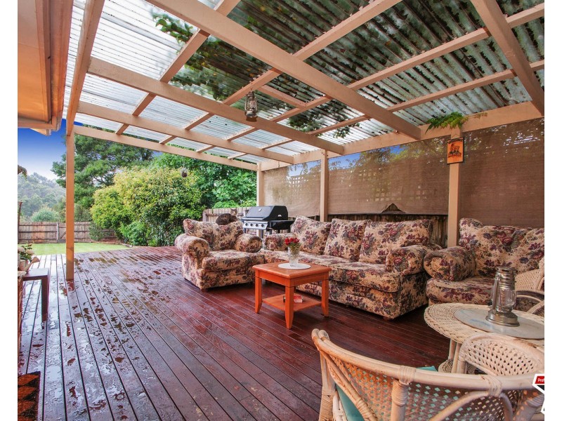 8 Lakeview Drive, Lilydale VIC 3140