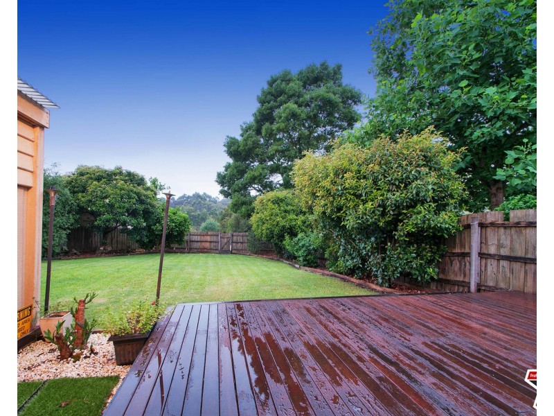 8 Lakeview Drive, Lilydale VIC 3140