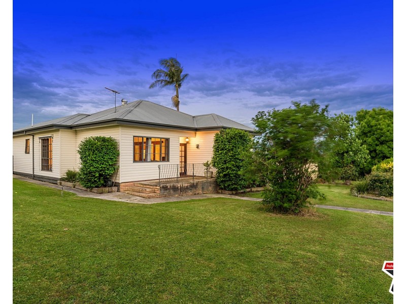 403 Warburton Highway, Wandin North VIC 3139