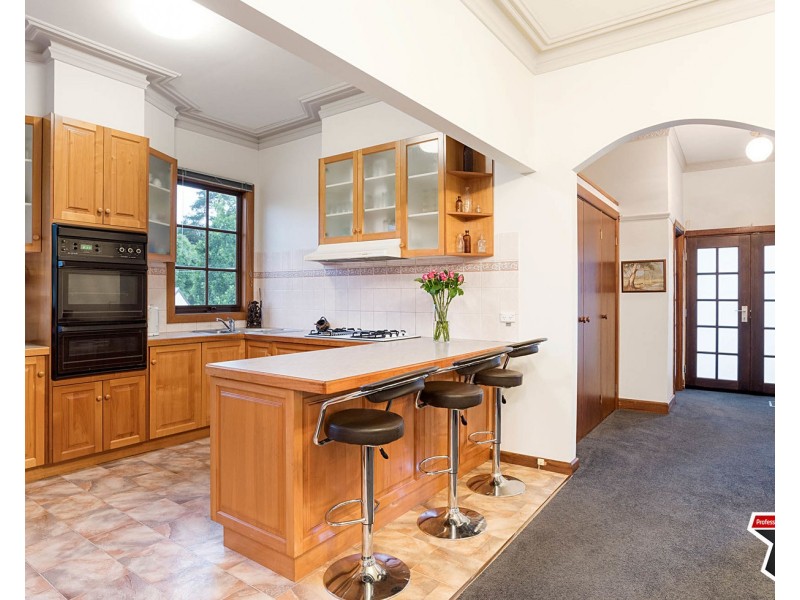 403 Warburton Highway, Wandin North VIC 3139