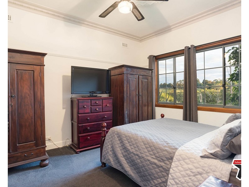 403 Warburton Highway, Wandin North VIC 3139