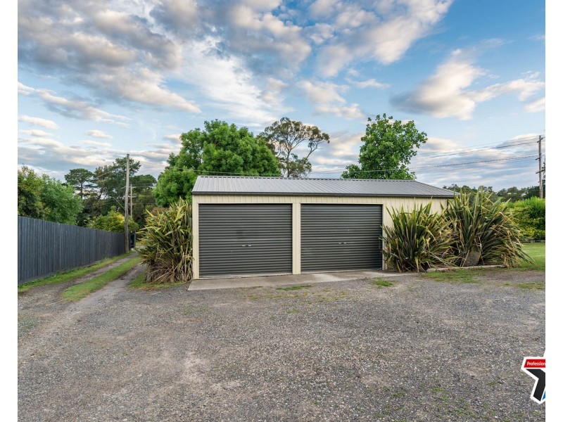 403 Warburton Highway, Wandin North VIC 3139