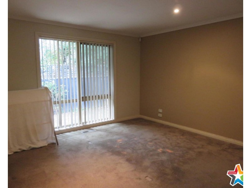 2/73 Cardigan Road, Mooroolbark VIC 3138