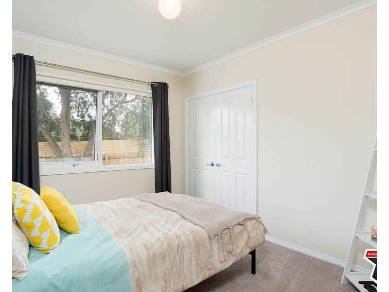 5a Wyuna Walk, Mooroolbark VIC 3138