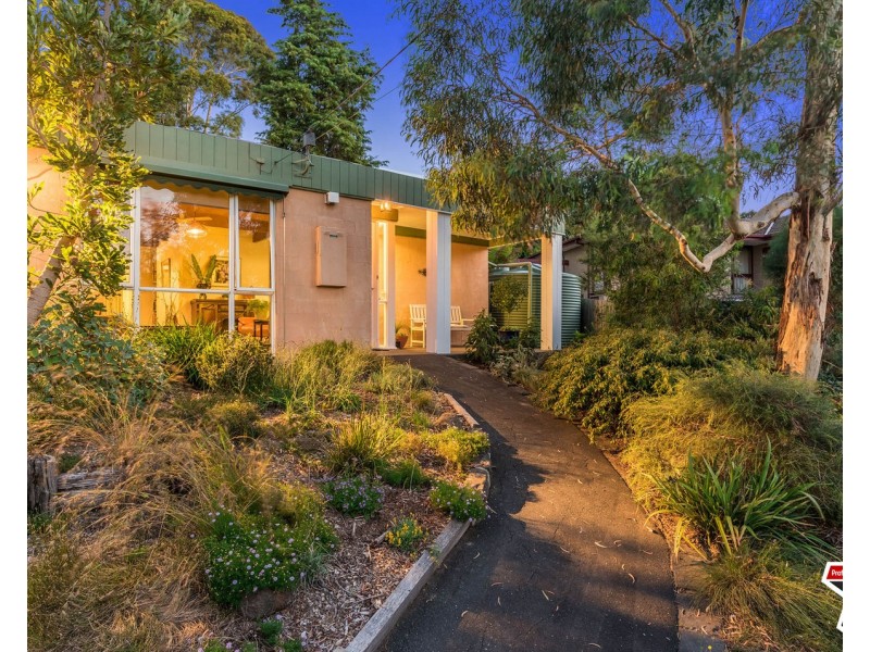 2 Erang Court, Mooroolbark VIC 3138