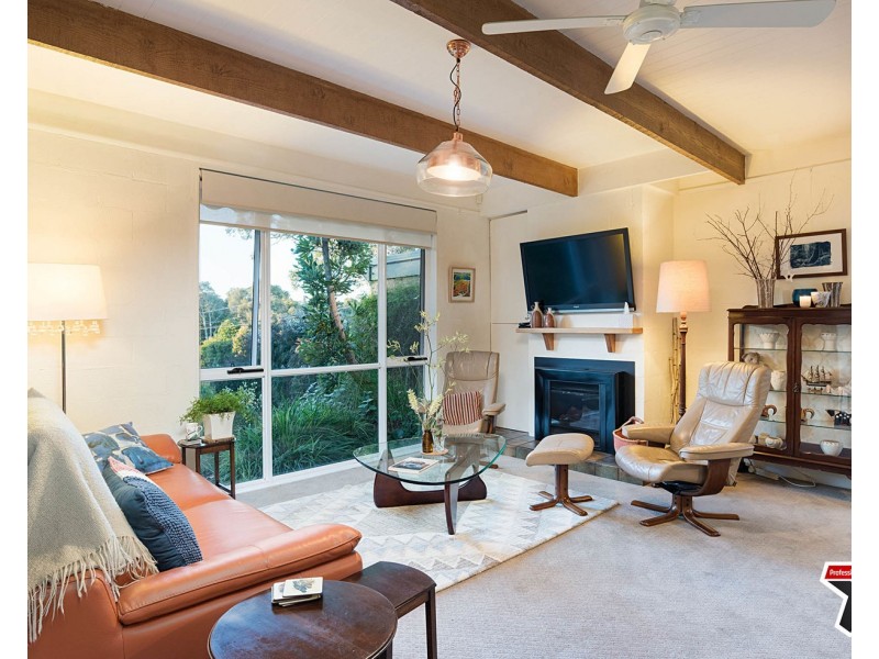 2 Erang Court, Mooroolbark VIC 3138