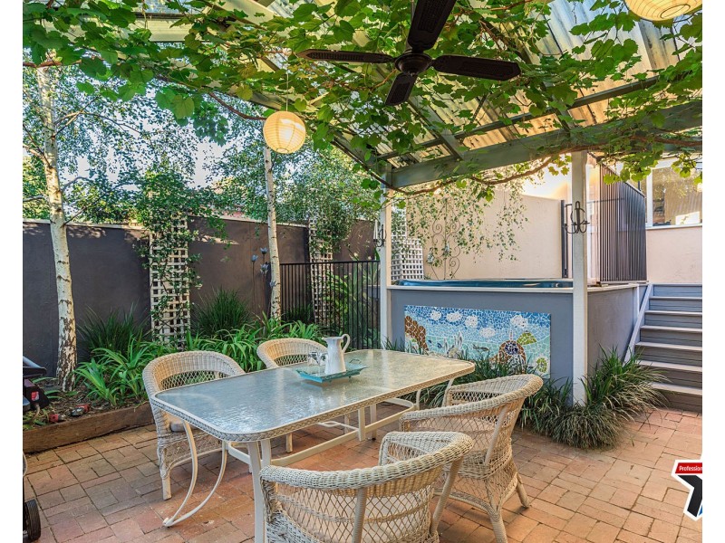 2 Erang Court, Mooroolbark VIC 3138