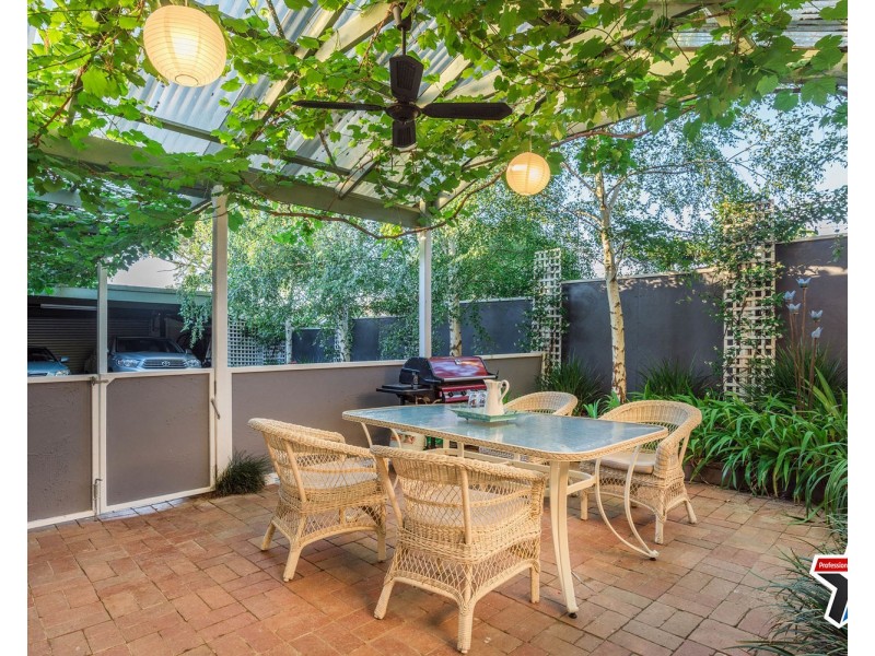 2 Erang Court, Mooroolbark VIC 3138