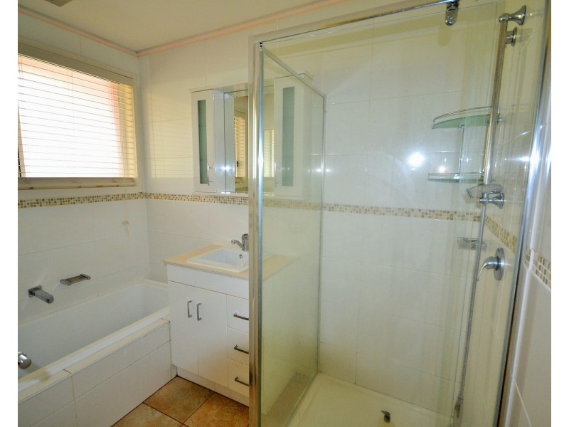 18 Sweetland Road, Mooroolbark VIC 3138