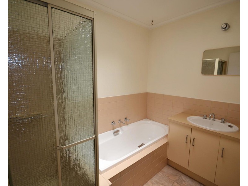 6/212 Hull Road, Mooroolbark VIC 3138