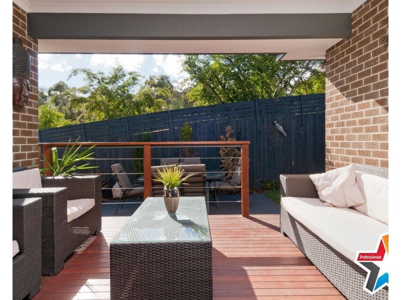 56a Longfellow Avenue, Mooroolbark VIC 3138