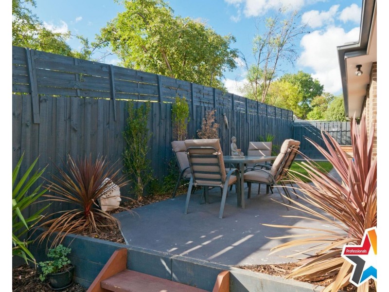 56a Longfellow Avenue, Mooroolbark VIC 3138
