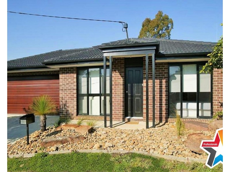 42 Hedwig Drive, Mooroolbark VIC 3138