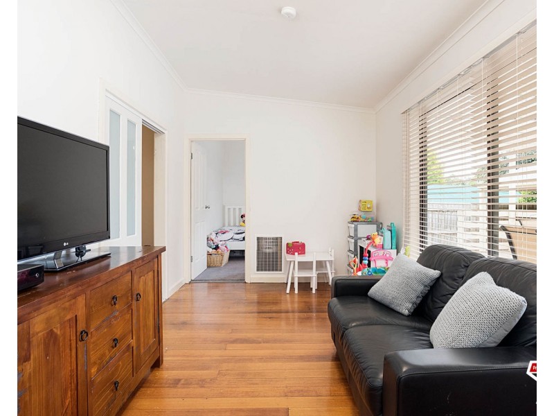 4 Tennyson Avenue, Kilsyth VIC 3137