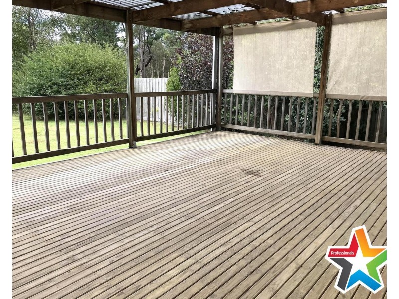 48 Lee Ann Crescent, Croydon VIC 3136