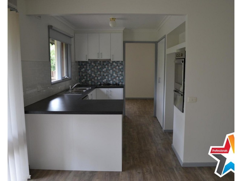 2 Contour Court, Chirnside Park VIC 3116