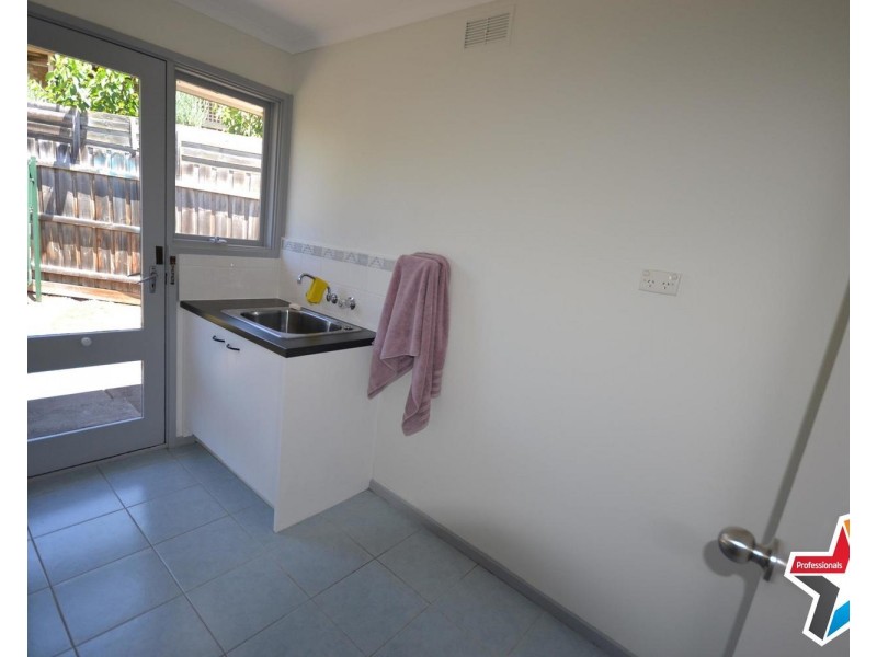 2 Contour Court, Chirnside Park VIC 3116