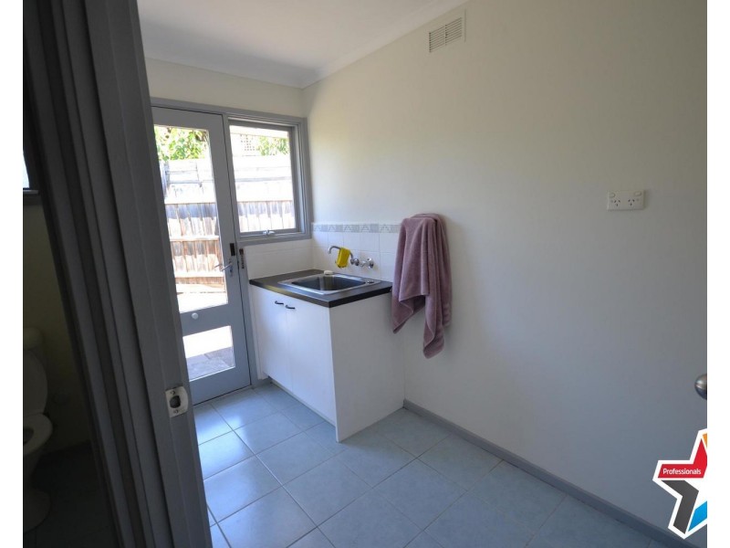 2 Contour Court, Chirnside Park VIC 3116