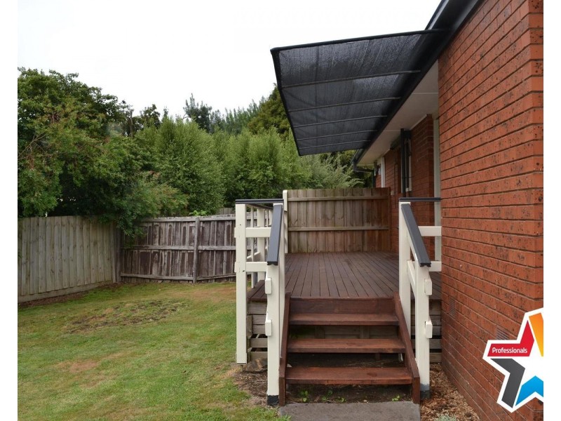 2 Contour Court, Chirnside Park VIC 3116