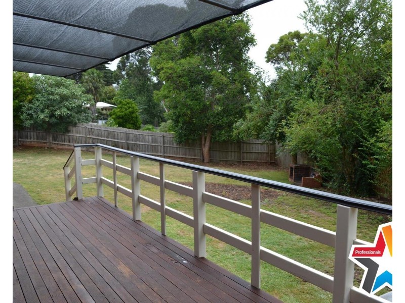 2 Contour Court, Chirnside Park VIC 3116