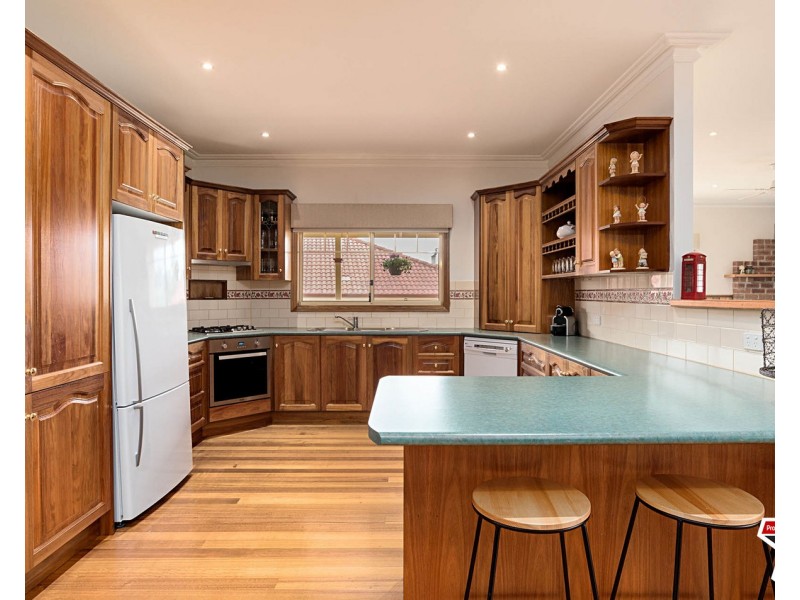 23 Prospect Road, Wandin North VIC 3139