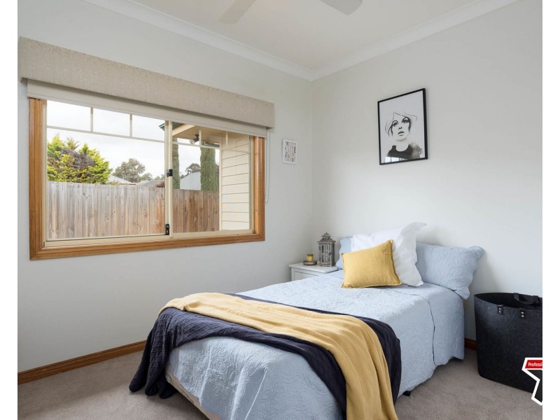 23 Prospect Road, Wandin North VIC 3139