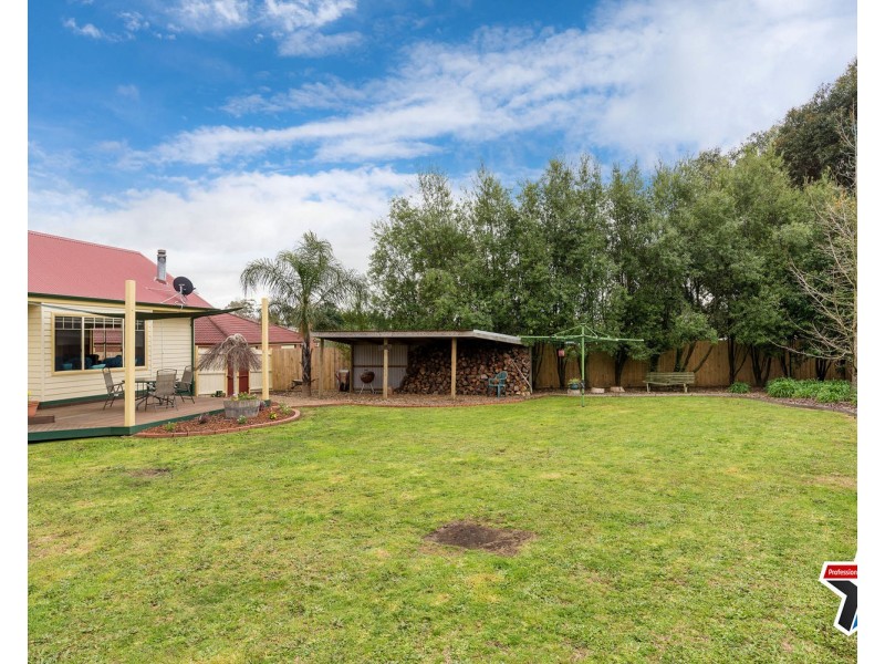23 Prospect Road, Wandin North VIC 3139