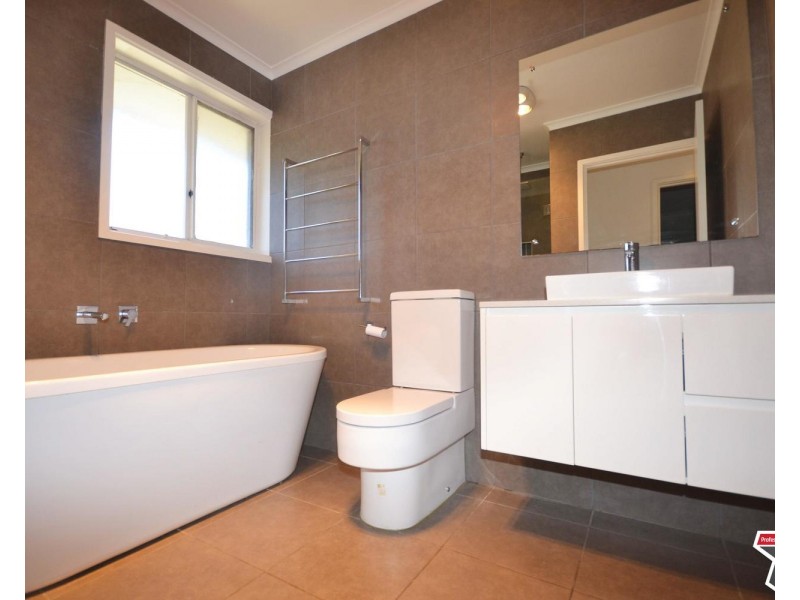 7 St Andrews Road, Bayswater VIC 3153