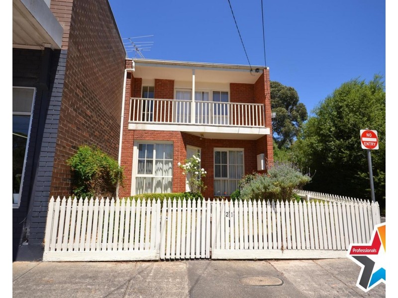 21 Meadowgate Drive, Chirnside Park VIC 3116