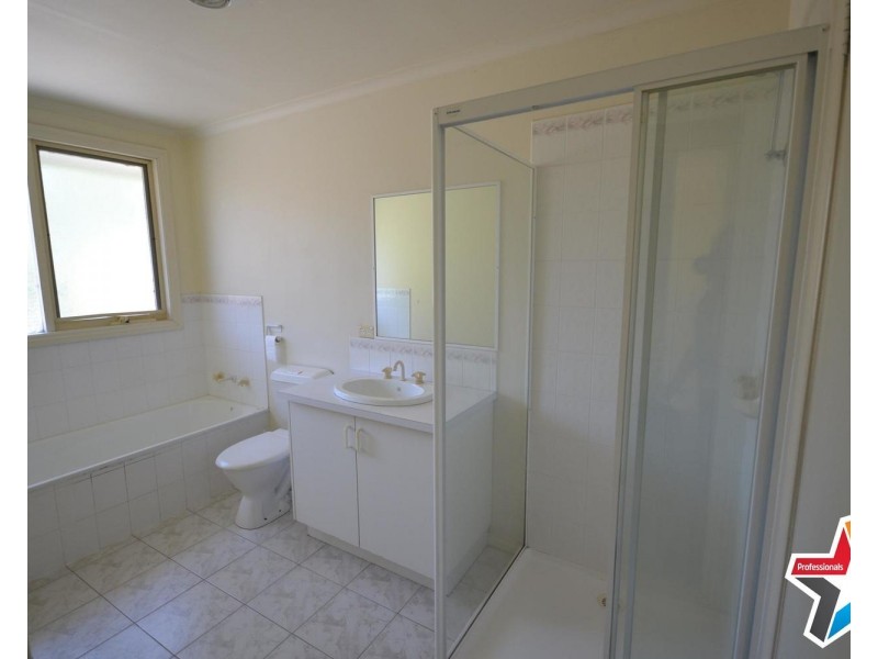 21 Meadowgate Drive, Chirnside Park VIC 3116