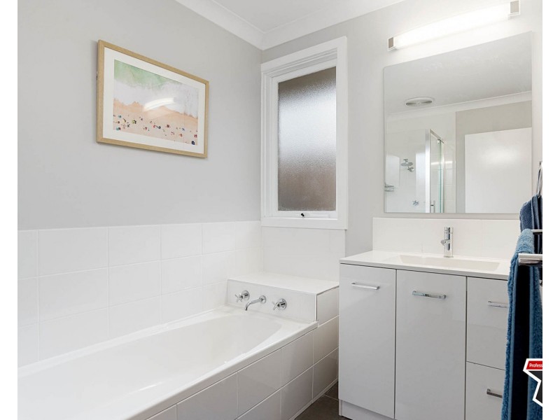 21 Rolloway Rise, Chirnside Park VIC 3116